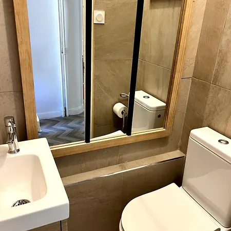Apartament Lumineux Dans Le Quartier Des Fleurs